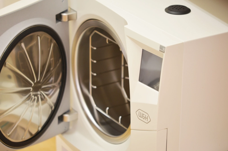 オートクレーブリサ